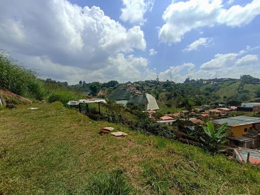 Lote en venta Antioquia Marinilla Marinilla 64 m2 Habitaciones 0 Baños 10 Garajes 1 Precio $230000000