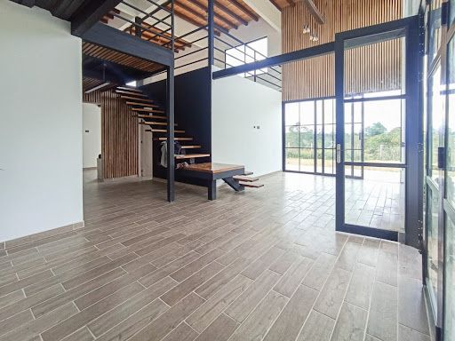 Finca en venta Antioquia Marinilla Otros 280 m2 Habitaciones 4 Baños 8 Garajes 8 Precio $1100000000