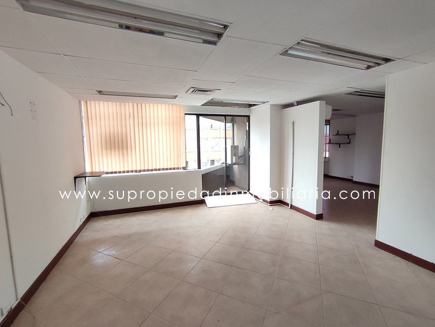 Oficina en venta Antioquia Medellín La Candelaria 46 m2 Habitaciones 0 Baños 1 Garajes 0 Precio $250000000