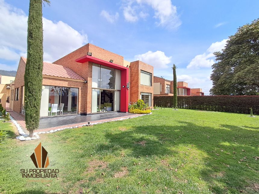 Casa en venta Cundinamarca Cota Cota 232 m2 Habitaciones 3 Baños 5 Garajes 4 Precio $2453000000