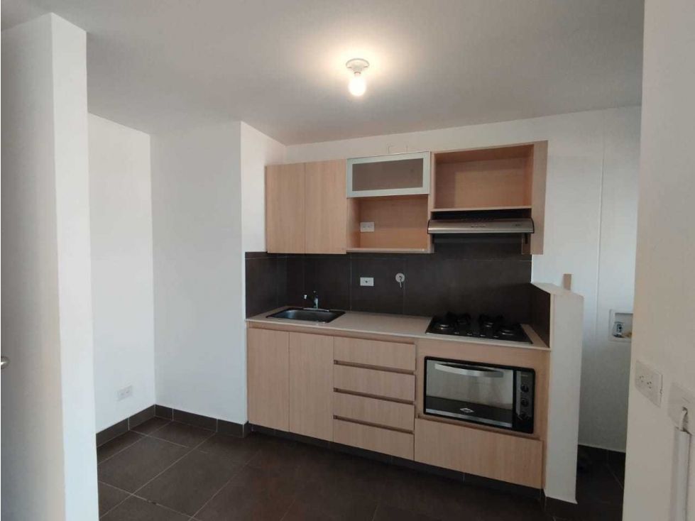 Apartamento en arriendo Antioquia Medellín El Esmeraldal 84 m2 Habitaciones 2 Baños 2 Garajes 1 Precio $4300000