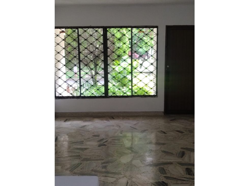 Casa en venta Valle Del Cauca Cali El Ingenio 250 m2 Habitaciones 5 Baños 4 Garajes 2 Precio $980000000