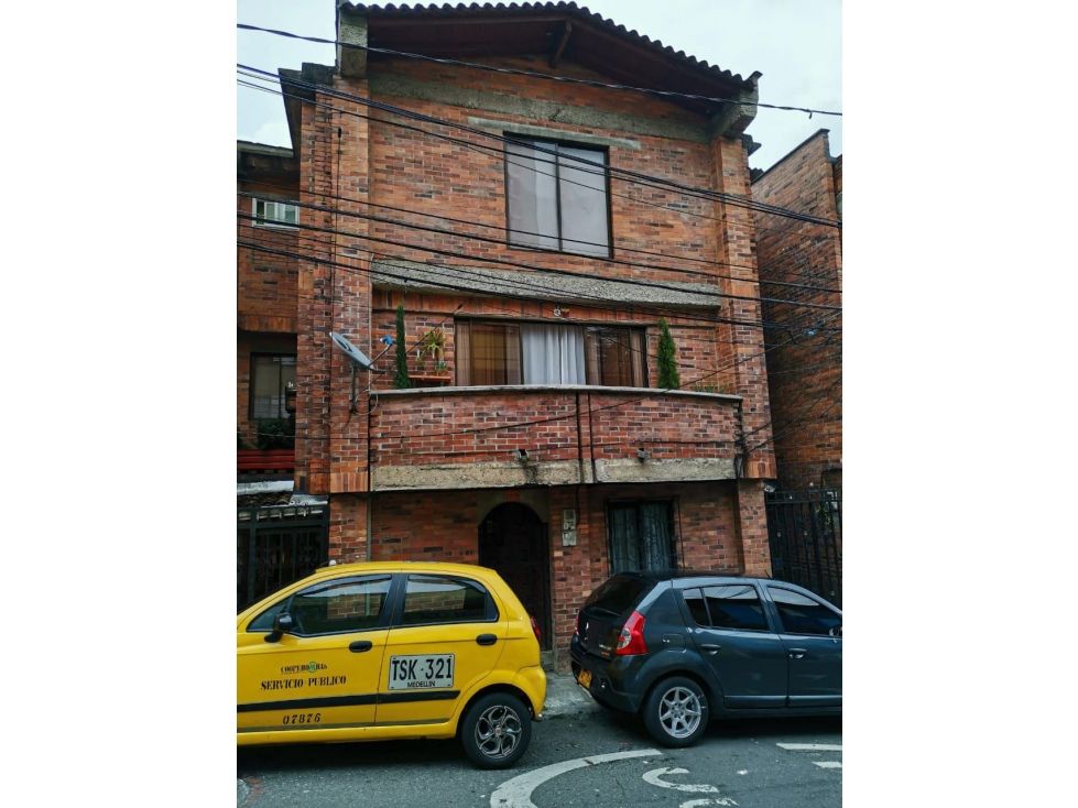 Casa en venta Antioquia Medellín Palenque 134 m2 Habitaciones 3 Baños 4 Garajes 1 Precio $400000000