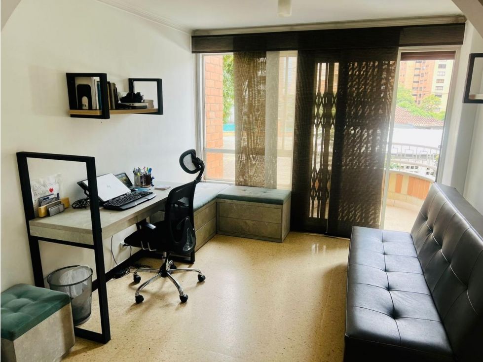 Apartamento en arriendo Antioquia Medellín Castropol 140 m2 Habitaciones 4 Baños 6 Garajes 3 Precio $6400000