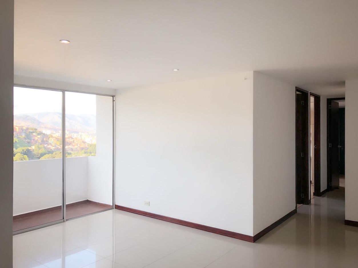 Apartamento en venta Antioquia Medellín Loma De Los Bernal 74 m2 Habitaciones 3 Baños 2 Garajes 2 Precio $450000000