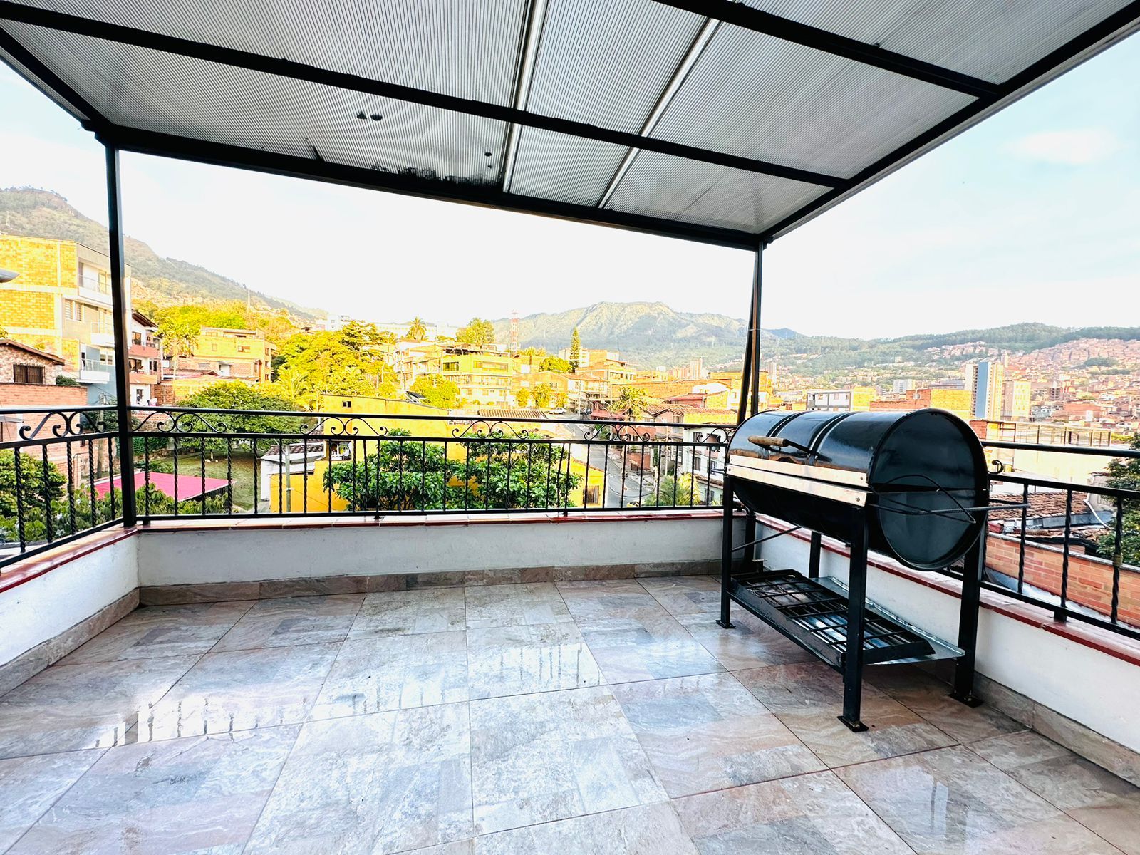Apartamento en venta Antioquia Medellín Sucre 106 m2 Habitaciones 3 Baños 2 Garajes 1 Precio $540000000