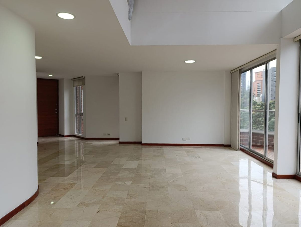 Apartamento en arriendo Antioquia Medellín Los Balsos No1 150 m2 Habitaciones 3 Baños 4 Garajes 3 Precio $5500000