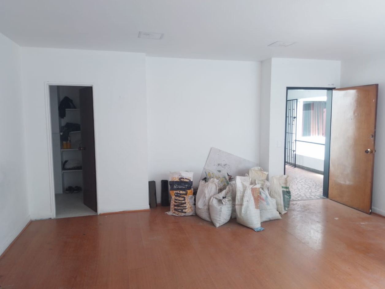 Oficina en arriendo Antioquia Envigado Envigado 32 m2 Habitaciones 0 Baños 0 Garajes 1 Precio $2000000