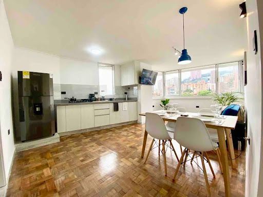 Apartamento en venta Antioquia Medellín Manila 180 m2 Habitaciones 4 Baños 8 Garajes 2 Precio $1550000000