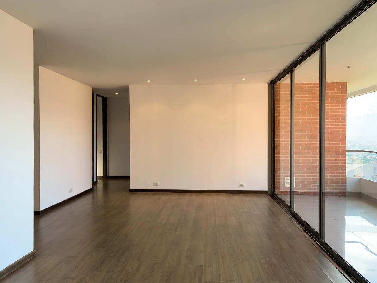 Apartamento en arriendo Antioquia Medellín Alejandria 135 m2 Habitaciones 3 Baños 6 Garajes 3 Precio $6700000