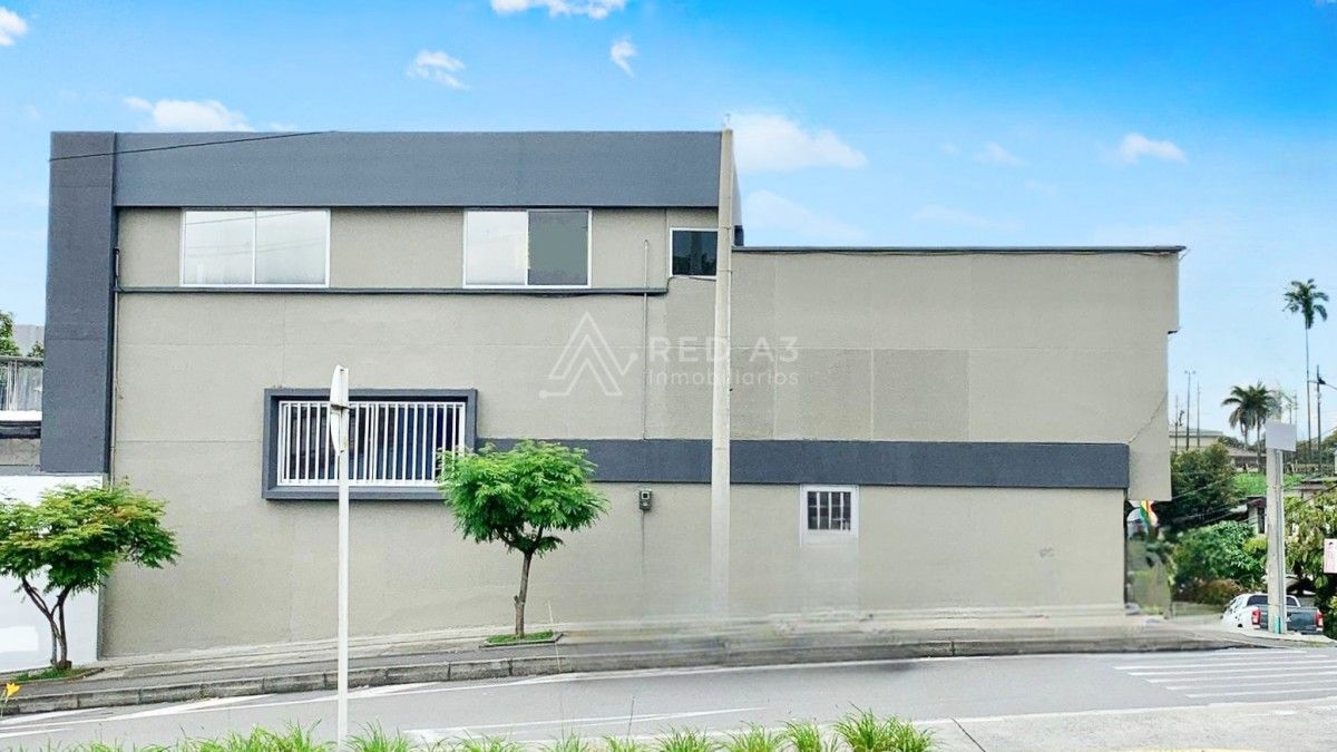 Local en arriendo Risaralda Pereira La Elvira 200 m2 Habitaciones 0 Baños 2 Garajes 1 Precio $6545000