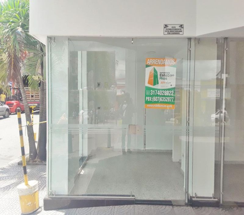 Local en arriendo Santander Bucaramanga Granada 8 m2 Habitaciones 0 Baños 0 Garajes 0 Precio $1500000