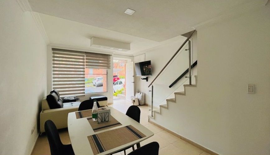 Apartamento en venta Risaralda Pereira La Villa 110 m2 Habitaciones 3 Baños 4 Garajes 2 Precio $340000000