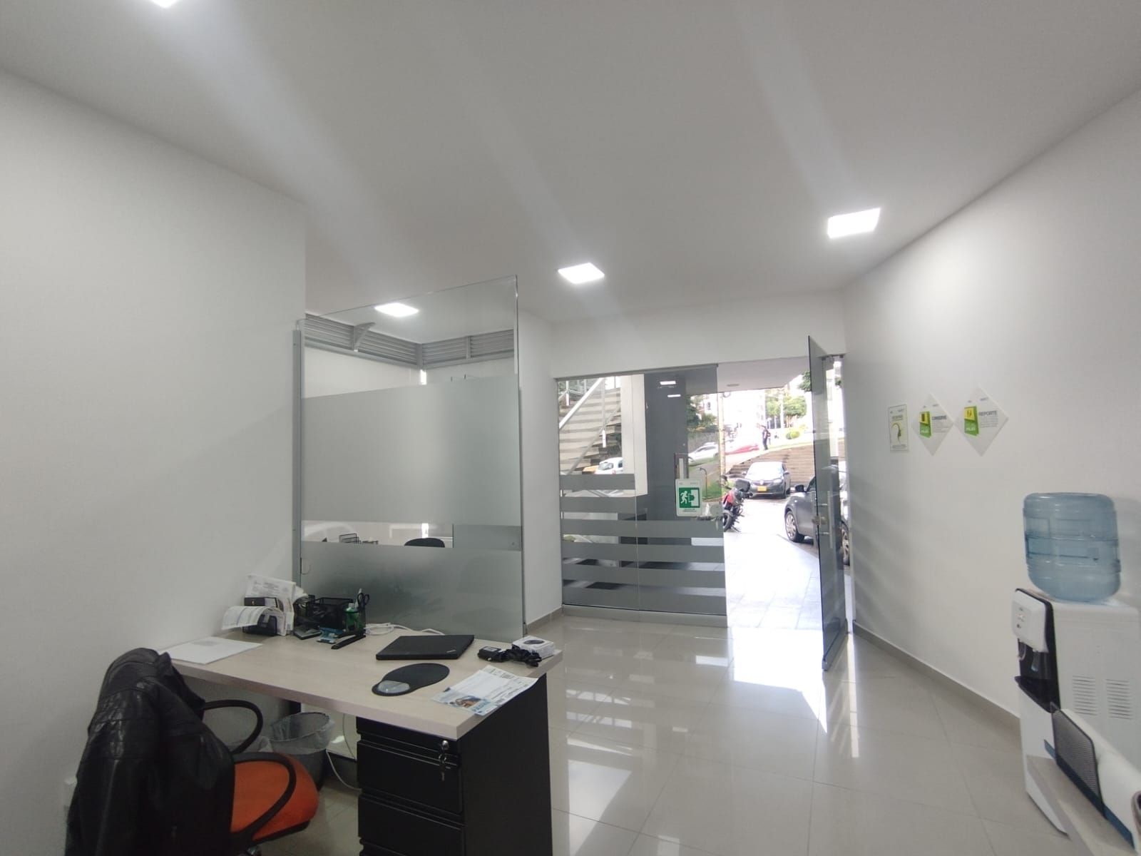 Local en venta Risaralda Pereira Los Angeles 48 m2 Habitaciones 0 Baños 0 Garajes 1 Precio $280000000