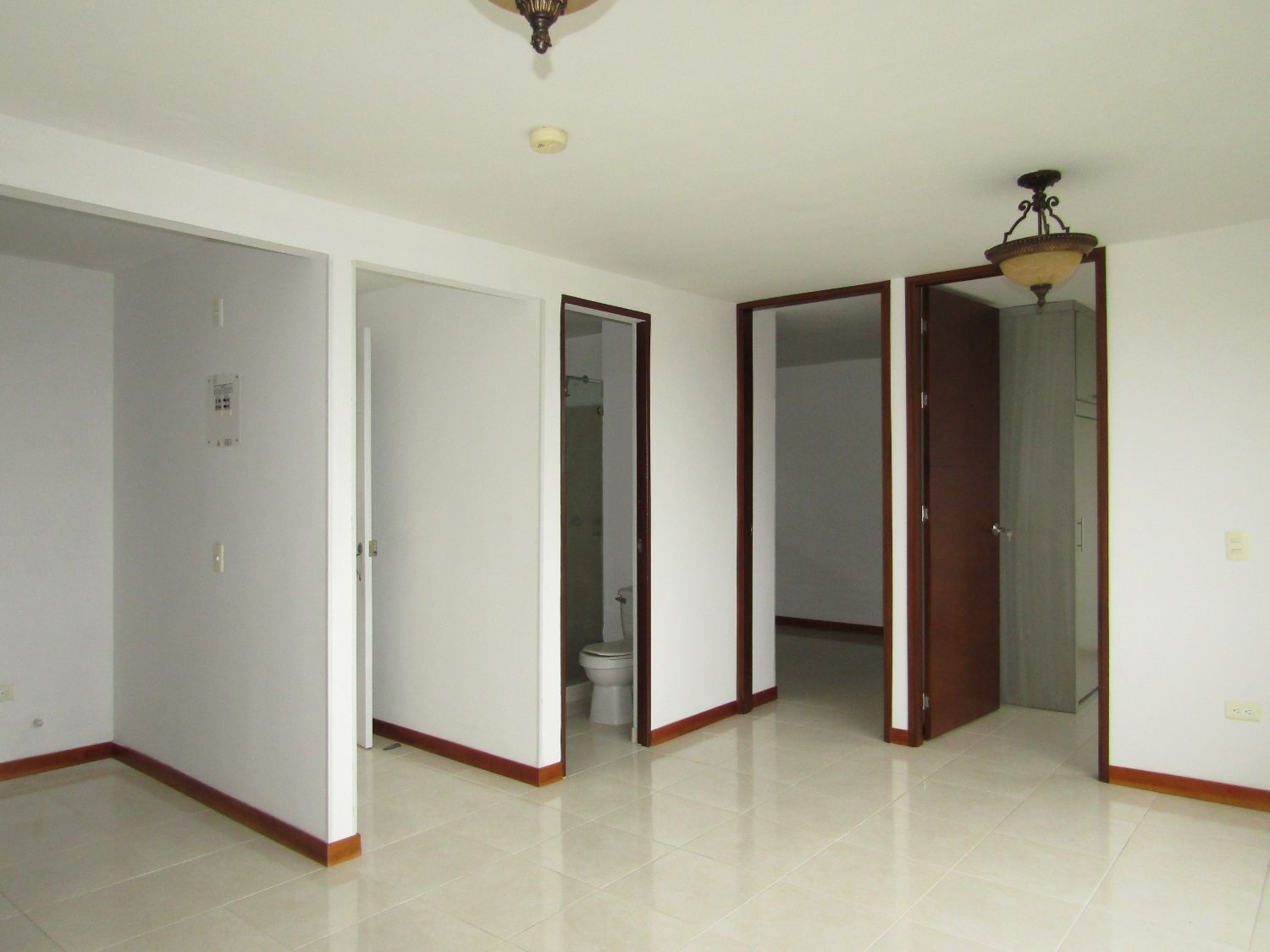 Apartamento en arriendo Risaralda Pereira Pereira 61 m2 Habitaciones 3 Baños 2 Garajes 2 Precio $1500000