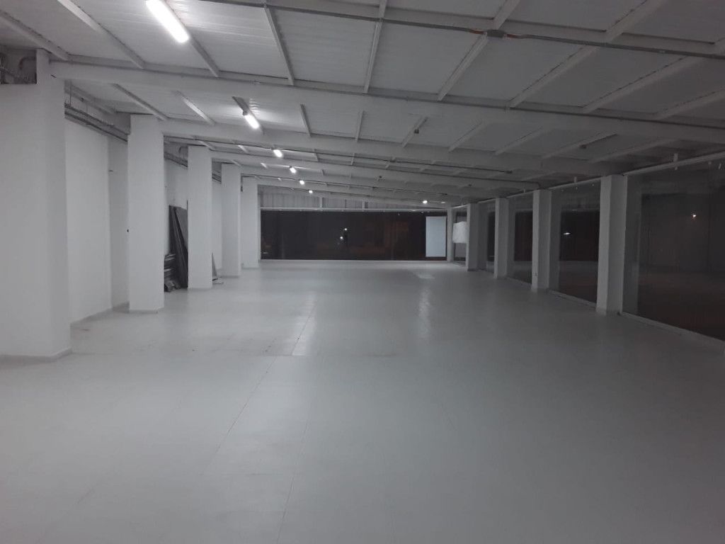 Local en arriendo Valle Del Cauca Cali Club Campestre 200 m2 Habitaciones 0 Baños 4 Garajes 1 Precio $7800000