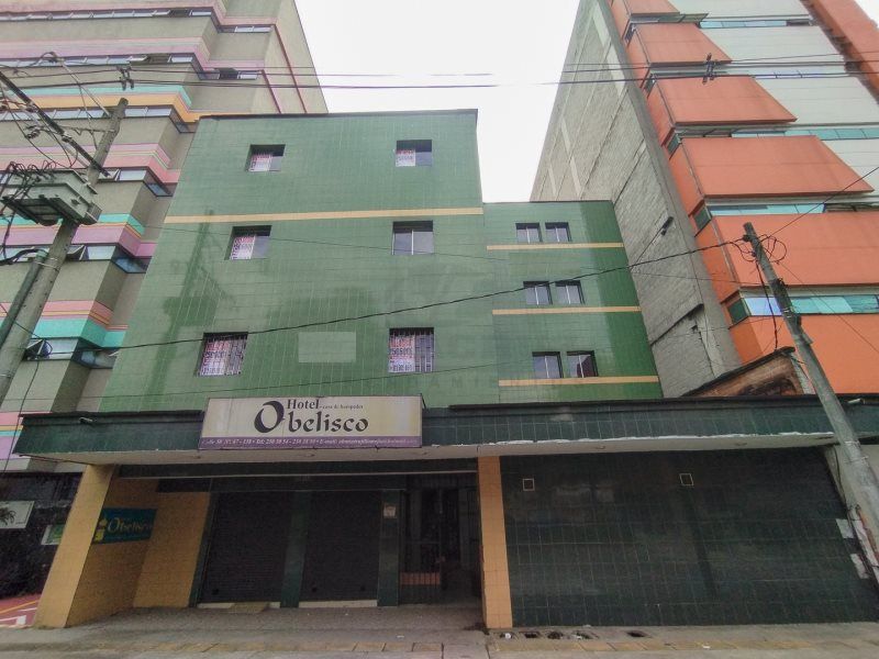 Edificio en arriendo o venta Antioquia Medellín Suramericana 1650 m2 Habitaciones 6 Baños 9 Garajes 10 Precio venta $6000000000 Precio arriendo $30000000