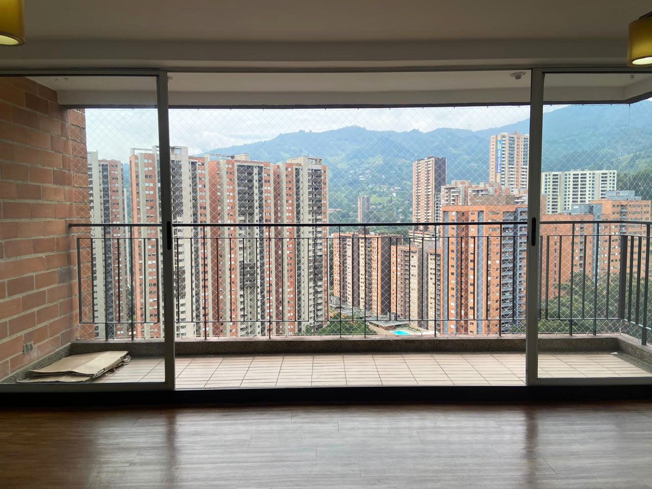 Apartamento en arriendo o venta Antioquia Sabaneta Sabaneta 72 m2 Habitaciones 3 Baños 2 Garajes 2 Precio venta $435000000 Precio arriendo $2950000