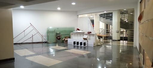 Oficina en arriendo Antioquia Medellín Urbanizacion Santa Maria De Oviedo 46 m2 Habitaciones 0 Baños 10 Garajes 2 Precio $9905732