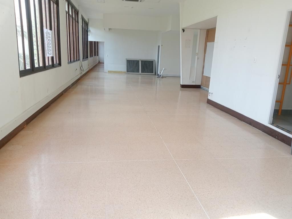 Local en arriendo Antioquia Medellín La Candelaria 250 m2 Habitaciones 0 Baños 1 Garajes 0 Precio $7912471