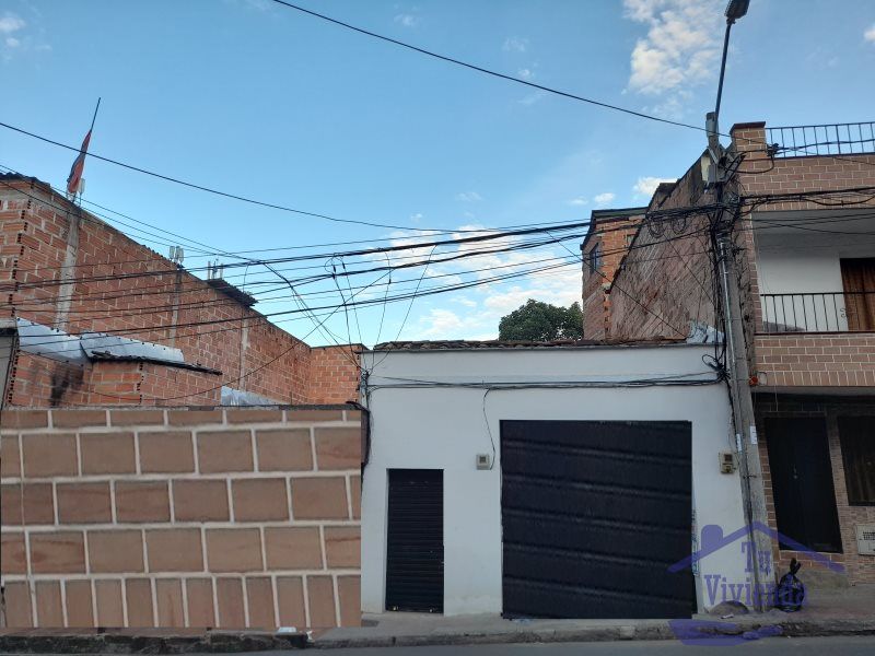 Local en venta Antioquia Bello Marco Tulio Henao 200 m2 Habitaciones 0 Baños 1 Garajes 0 Precio $778000000
