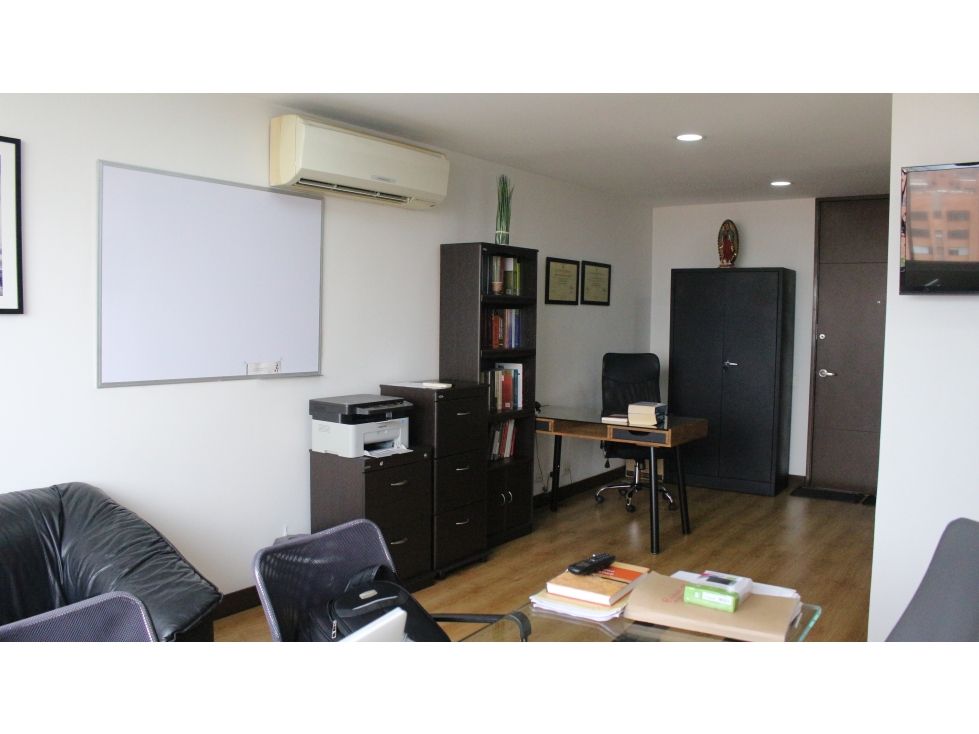 Oficina en venta Antioquia Medellín La Aguacatala 36 m2 Habitaciones 0 Baños 1 Garajes 1 Precio $420000000