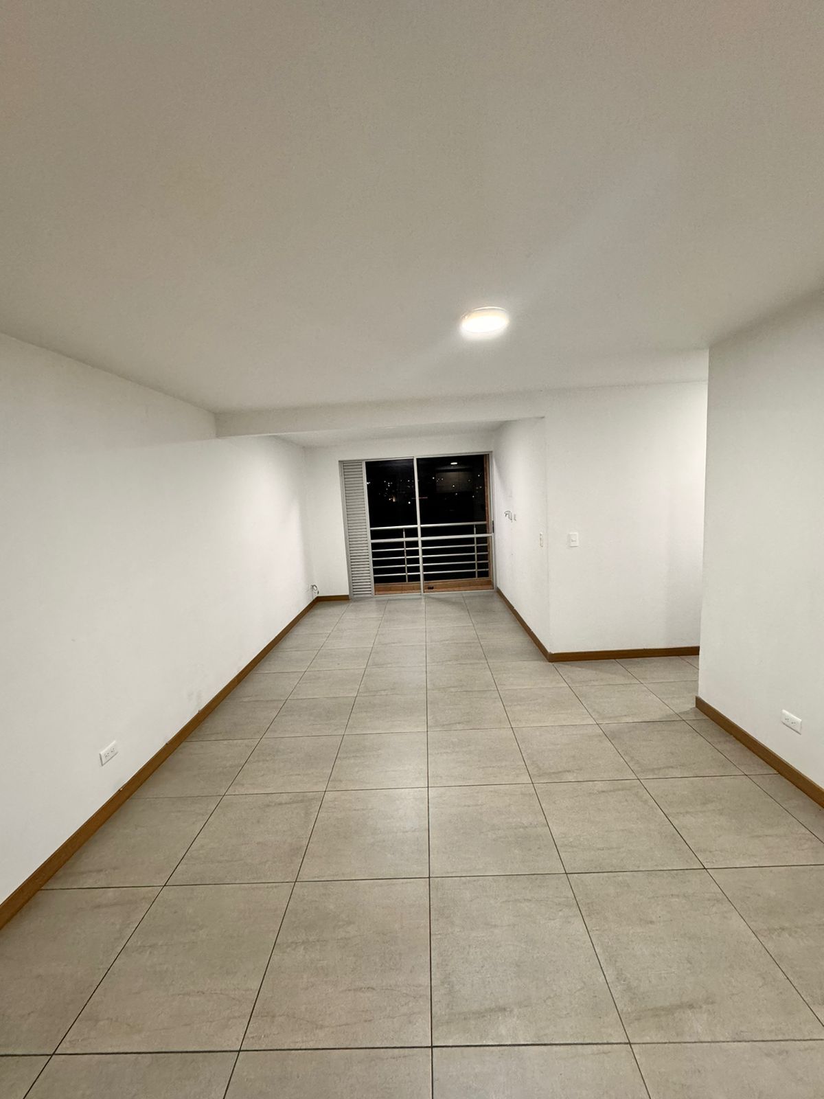 Apartamento en venta Risaralda Pereira Pereira 60 m2 Habitaciones 3 Baños 2 Garajes 2 Precio $330000000
