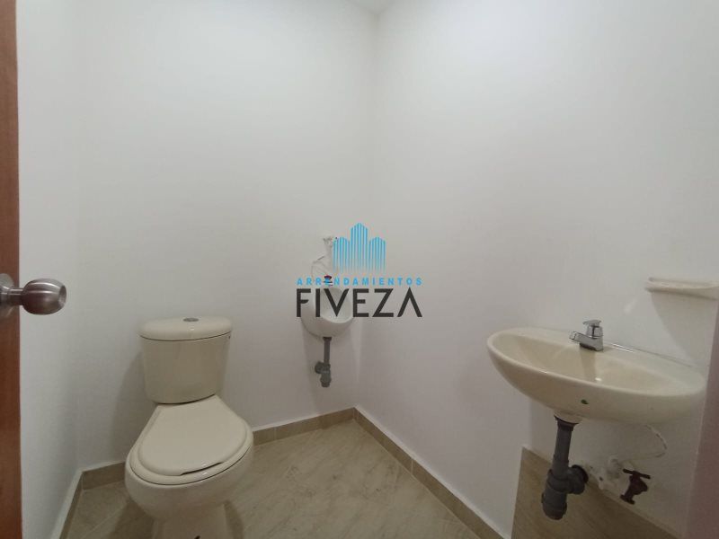 Local en arriendo Antioquia Itagüí Centro 35 m2 Habitaciones 0 Baños 1 Garajes 0 Precio $2450000