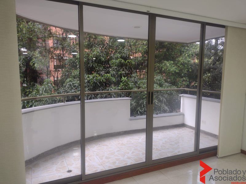 Apartamento en venta Antioquia Medellín Versalles No1 135 m2 Habitaciones 3 Baños 2 Garajes 1 Precio $947000000