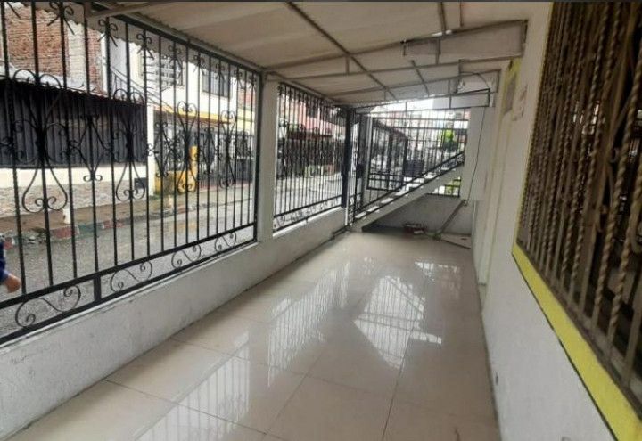 Casa en venta Valle Del Cauca Cali El Guabal 220 m2 Habitaciones 3 Baños 4 Garajes 1 Precio $500000000