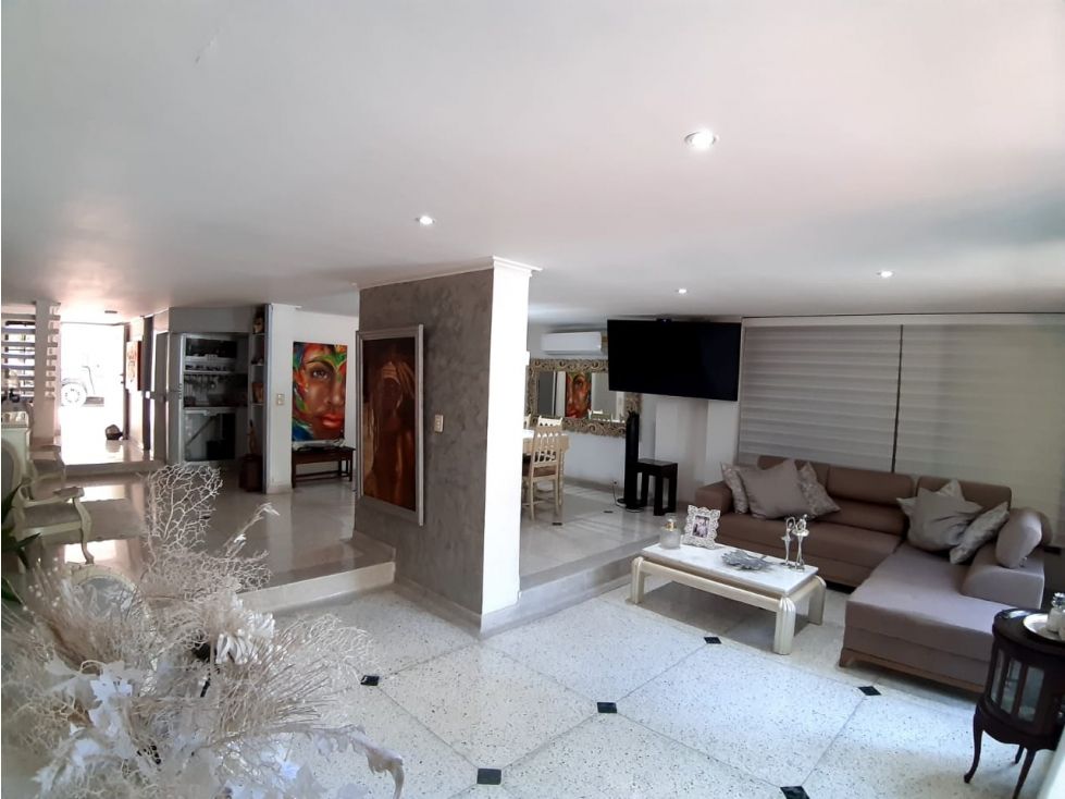 Casa en arriendo o venta Atlántico Barranquilla Cr Villa Campestre 260 m2 Habitaciones 4 Baños 6 Garajes 2 Precio venta $760000000 Precio arriendo $5750000