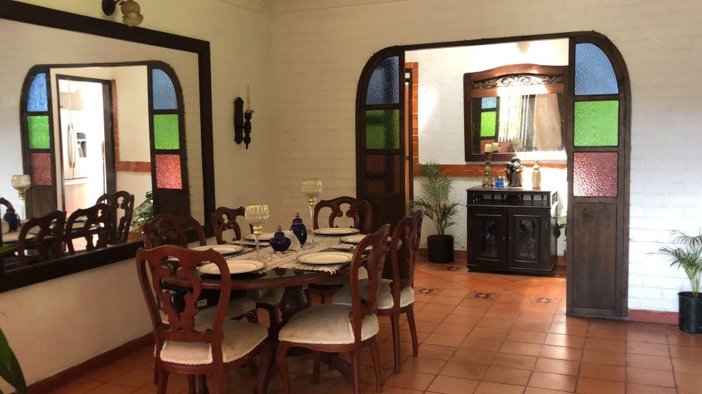 Casa en venta Valle Del Cauca Cali Cali 350 m2 Habitaciones 3 Baños 2 Garajes 5 Precio $980000000