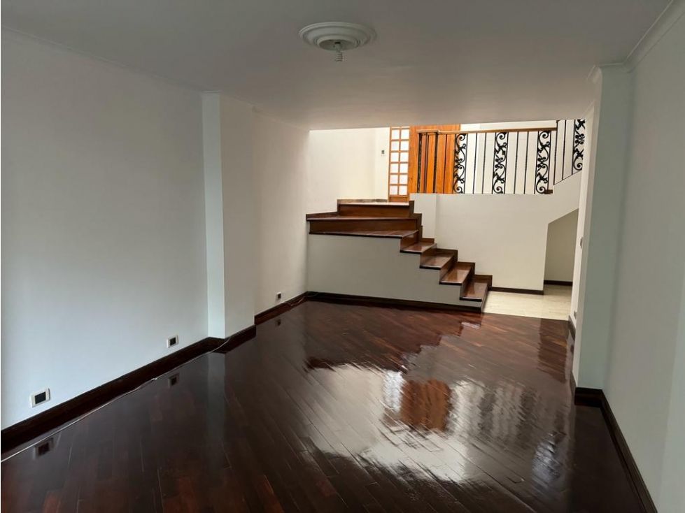 Casa en venta Antioquia Medellín Los Balsos No1 279 m2 Habitaciones 3 Baños 4 Garajes 3 Precio $1550000000