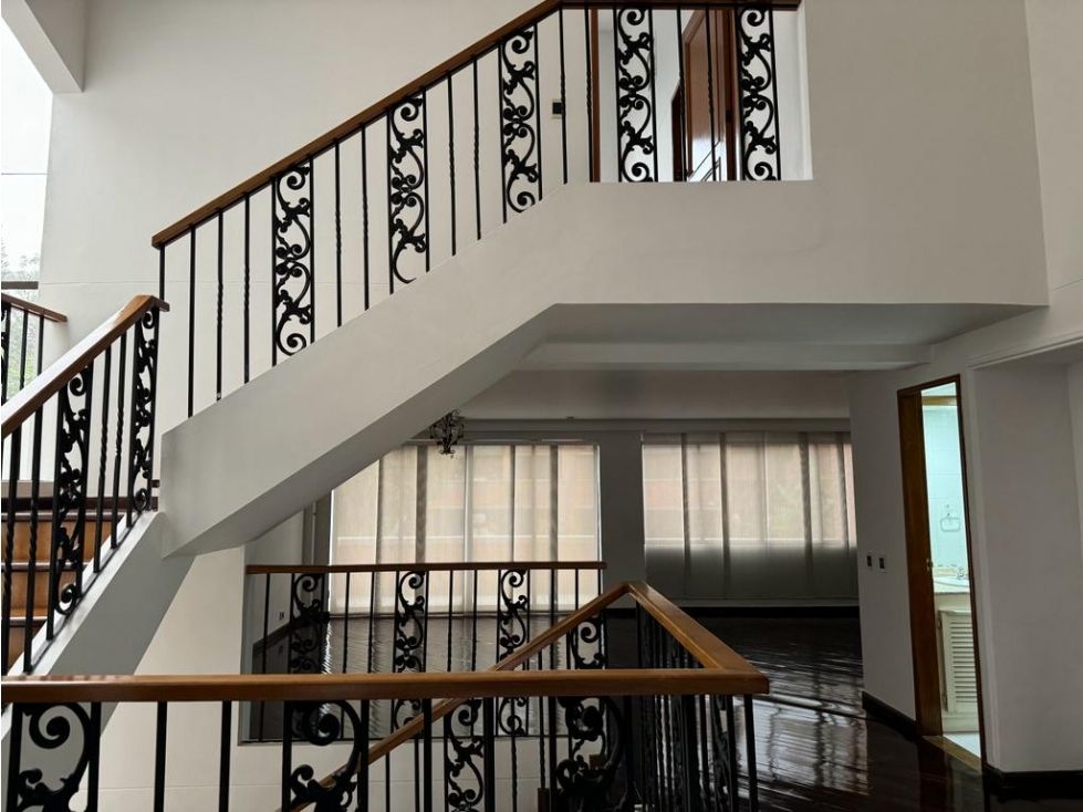 Casa en venta Antioquia Medellín Los Balsos No1 279 m2 Habitaciones 3 Baños 6 Garajes 4 Precio $1550000000