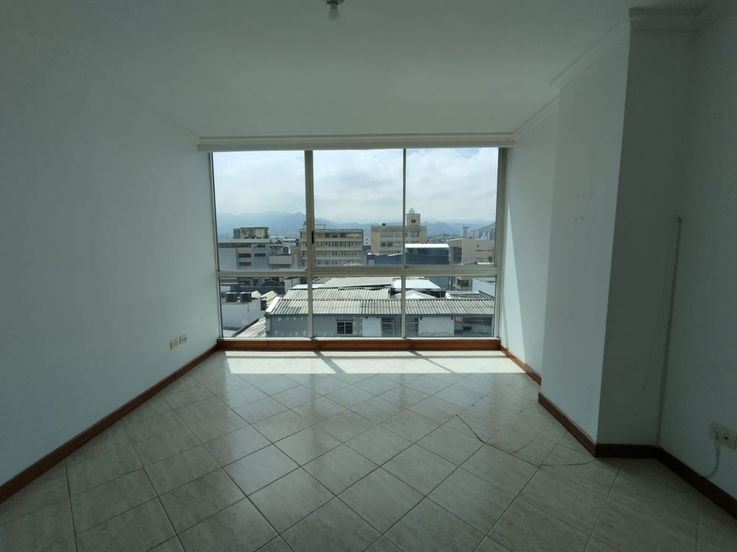 Apartamento en arriendo Risaralda Pereira Sector Plaza De Bolivar 96 m2 Habitaciones 2 Baños 2 Garajes 1 Precio $2500000