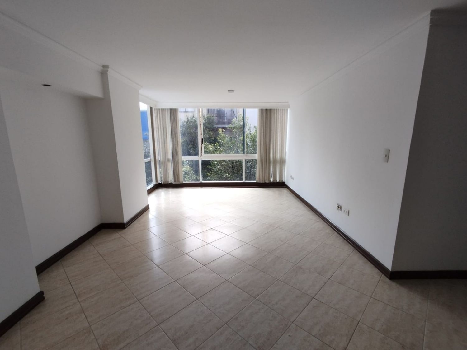 Apartamento en arriendo Risaralda Pereira Sector Plaza De Bolivar 96 m2 Habitaciones 2 Baños 2 Garajes 1 Precio $2500000