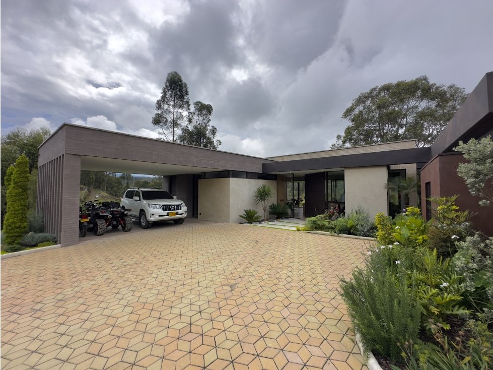 Casa Campestre en venta Antioquia El Retiro El Retiro 385 m2 Habitaciones 3 Baños 5 Garajes 2 Precio $3400000000