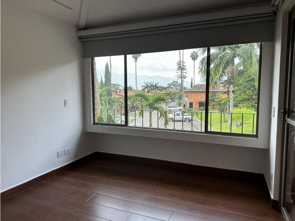 Casa en arriendo Antioquia Medellín La Inmaculada 260 m2 Habitaciones 4 Baños 5 Garajes 2 Precio $13300000