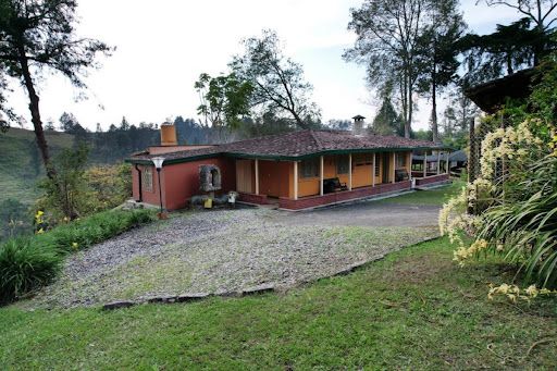 Finca en venta Antioquia Marinilla La Industrial 250 m2 Habitaciones 4 Baños 4 Garajes 22 Precio $1450000000
