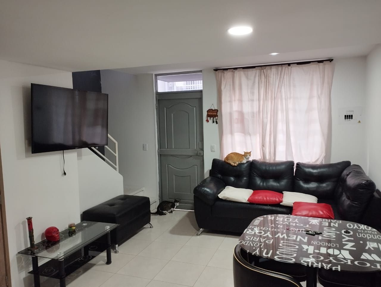 Casa en venta Risaralda Dosquebradas Las Violetas 56 m2 Habitaciones 3 Baños 2 Garajes 2 Precio $230000000