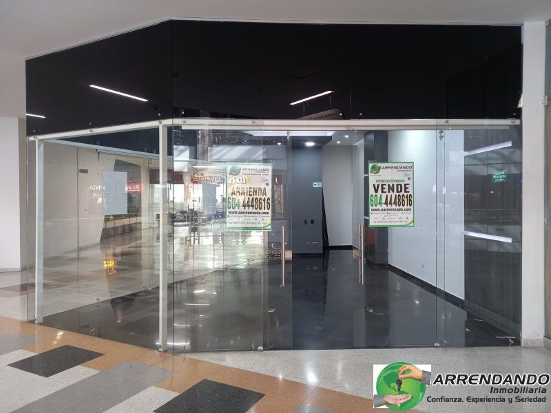 Local en venta Antioquia Itagüí Camparola 32 m2 Habitaciones 0 Baños 10 Garajes 1 Precio $420000000