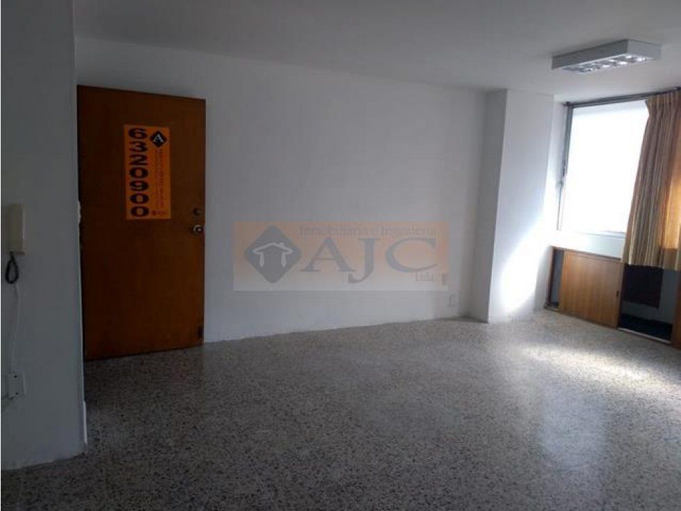 Oficina en arriendo Santander Bucaramanga Centro 35 m2 Habitaciones 0 Baños 1 Garajes 0 Precio $733000
