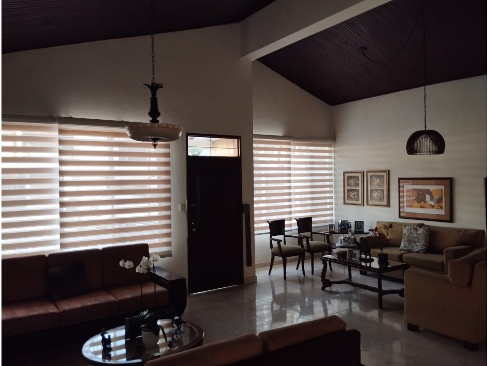 Casa en venta Valle Del Cauca Cali La Flora 277 m2 Habitaciones 4 Baños 4 Garajes 1 Precio $850000000