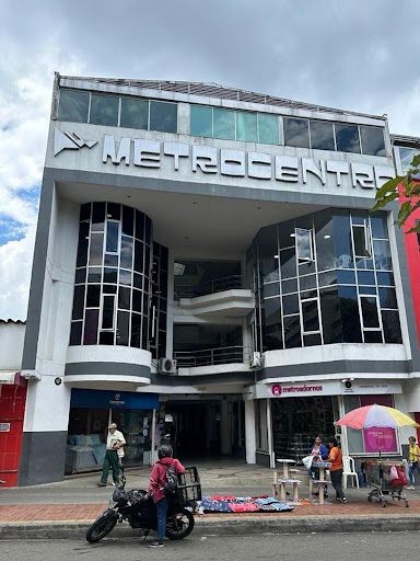 Oficina en arriendo o venta Santander Bucaramanga Garcia Rovira 23 m2 Habitaciones 0 Baños 10 Garajes 1 Precio venta $70000000 Precio arriendo $1100000