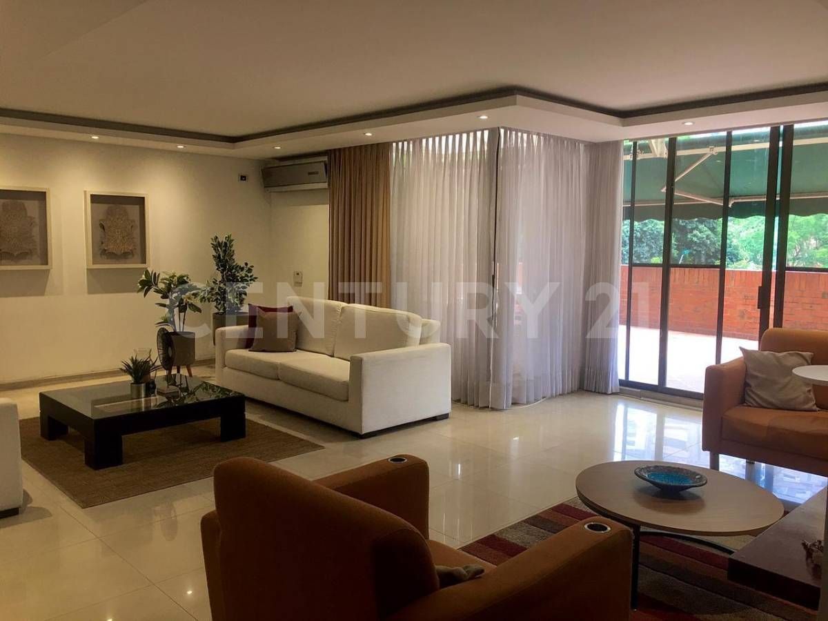 Apartamento en venta Valle Del Cauca Cali Santa Teresita 216 m2 Habitaciones 4 Baños 3 Garajes 1 Precio $1000000000