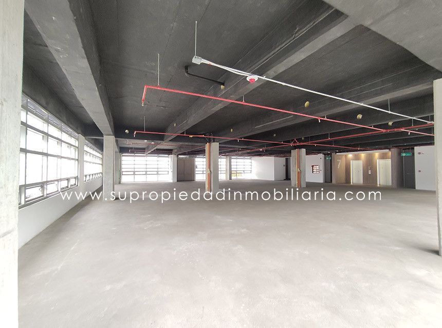Oficina en arriendo Cundinamarca Bogotá Rincon Del Chicó 532 m2 Habitaciones 0 Baños 5 Garajes 8 Precio $46460000
