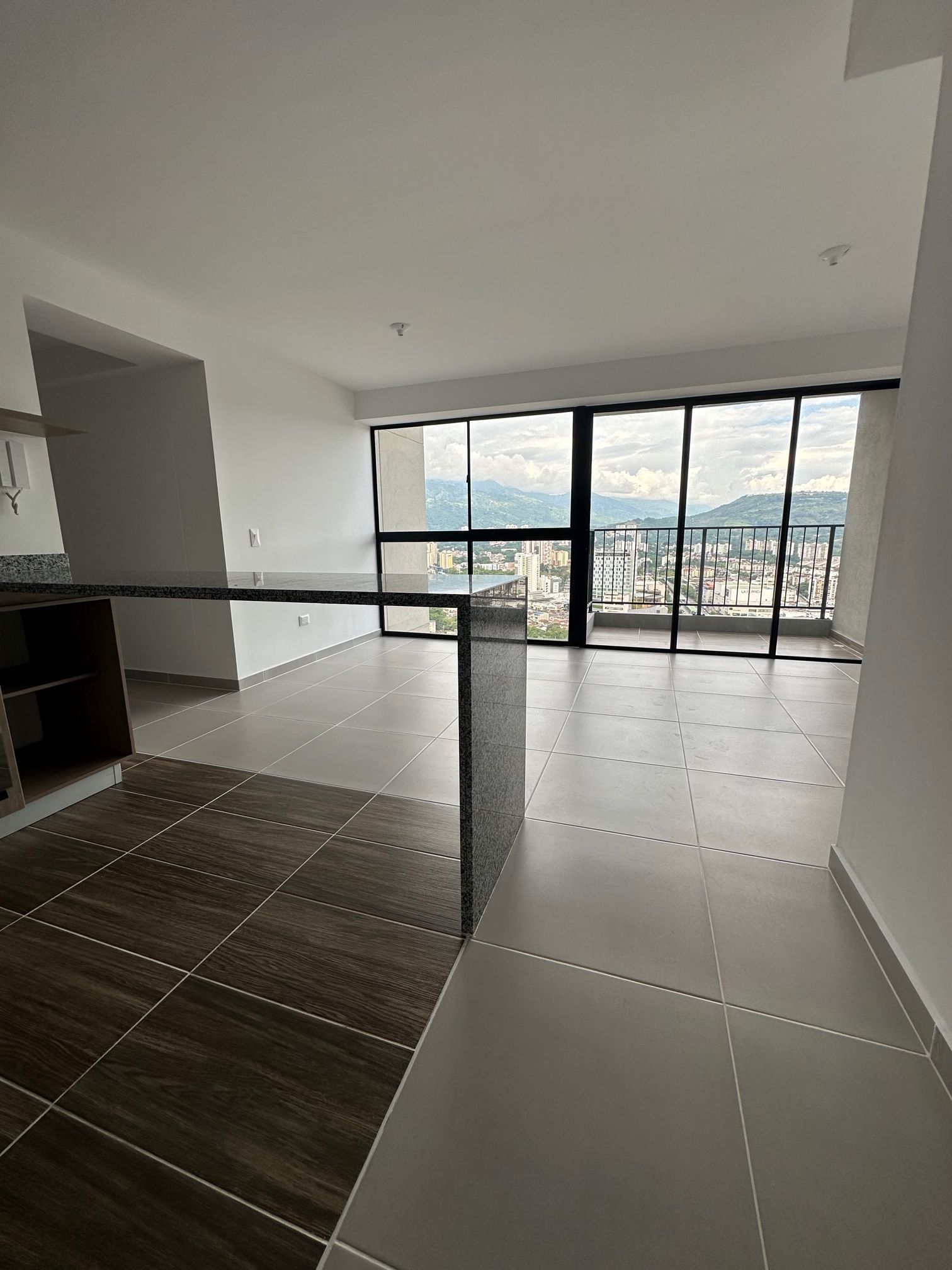 Apartamento en arriendo Santander Floridablanca Condominio Parque Cañaveral 78 m2 Habitaciones 3 Baños 2 Garajes 2 Precio $2430000