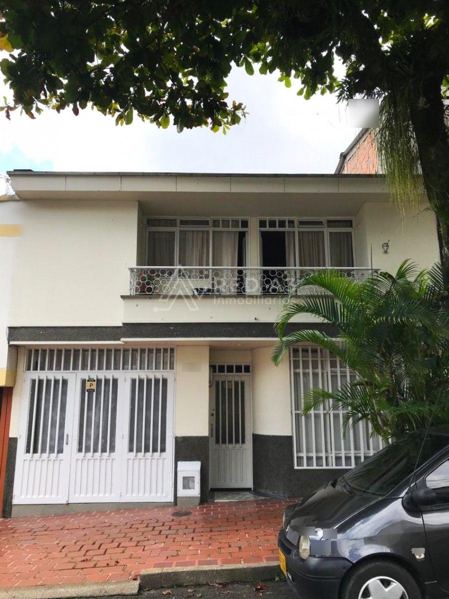 Casa en venta Risaralda Pereira Los Rosales 250 m2 Habitaciones 5 Baños 6 Garajes 2 Precio $1200000000
