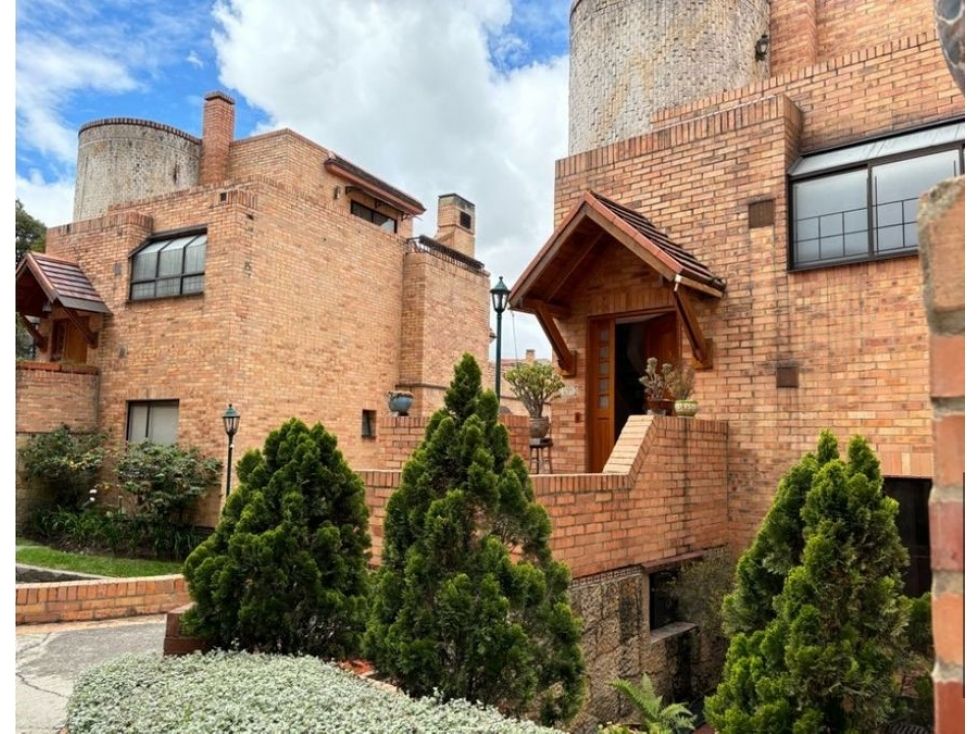 Casa en venta Cundinamarca Bogotá Casa Blanca Suba 268 m2 Habitaciones 4 Baños 6 Garajes 4 Precio $1150000000