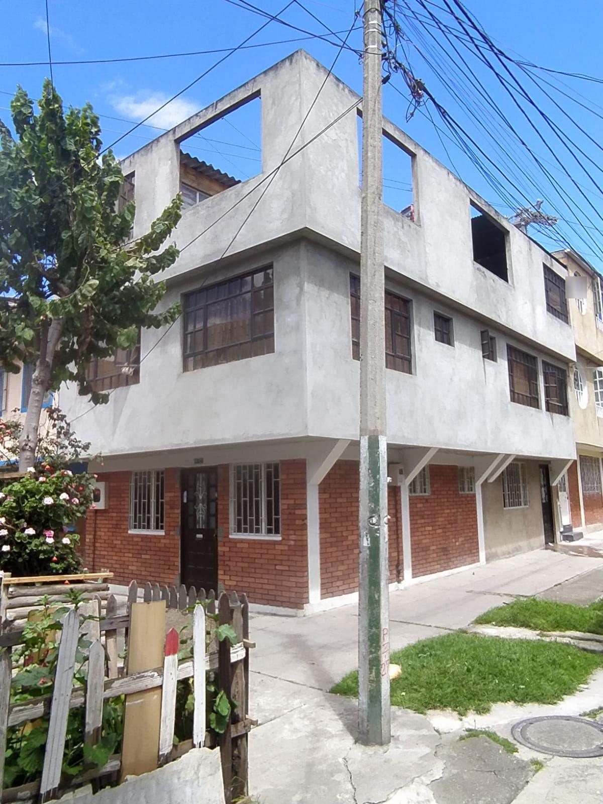 Casa en venta Cundinamarca Bogotá Rafael Uribe 234 m2 Habitaciones 9 Baños 4 Garajes 0 Precio $380000000